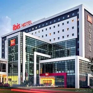 https://ibis-cancun-centro.quintano-roohotels.com